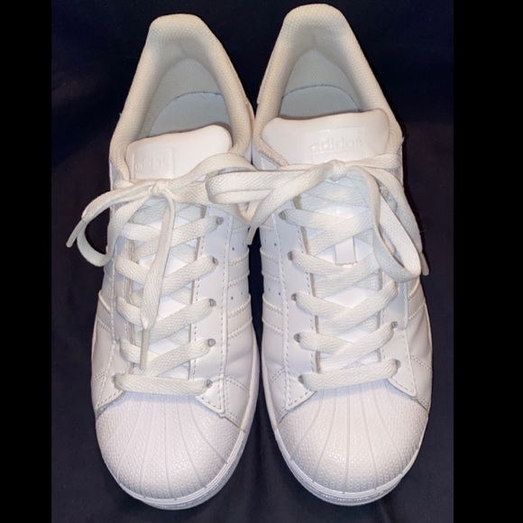 2. ADIDAS Originals Superstar- Size 5.5 Wht/Wht - Picture 5 of 11